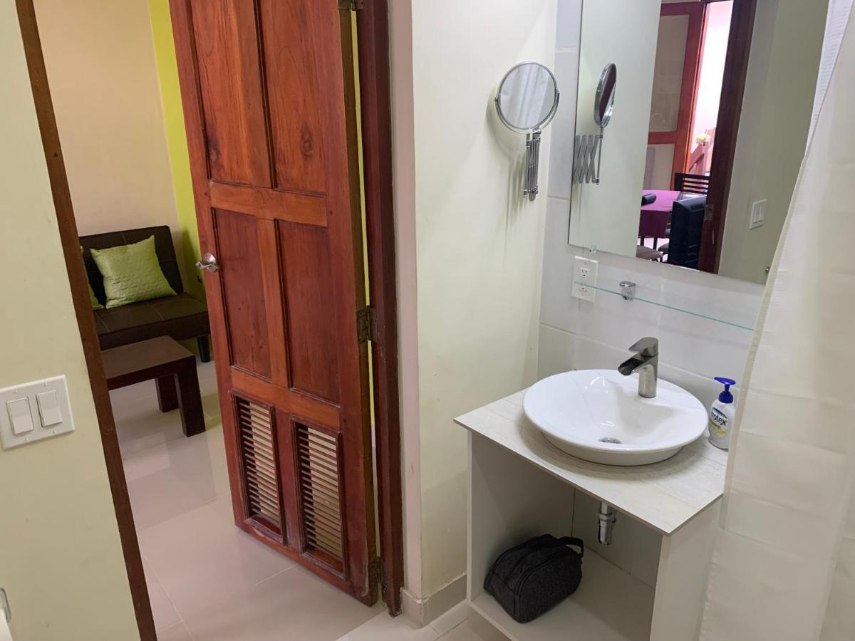 Apartamentos Casa Amarilla Granada Εξωτερικό φωτογραφία