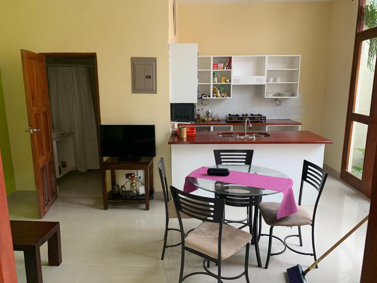 Apartamentos Casa Amarilla Granada Εξωτερικό φωτογραφία