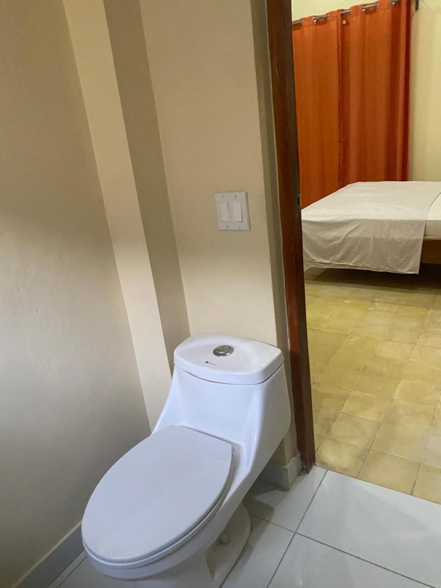 Apartamentos Casa Amarilla Granada Εξωτερικό φωτογραφία