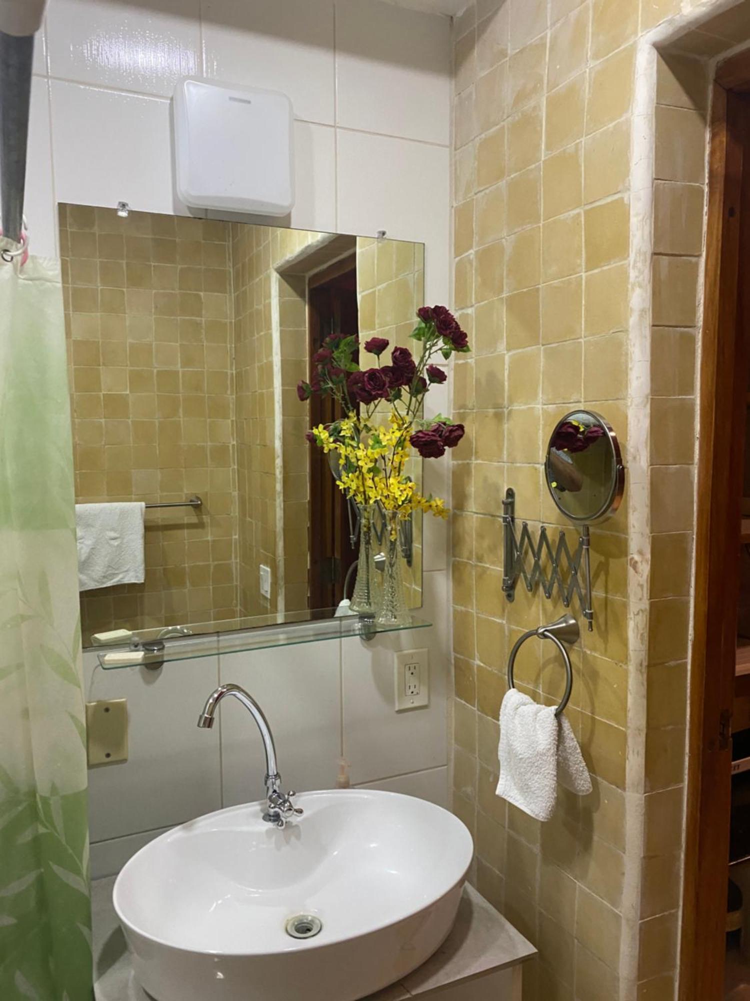 Apartamentos Casa Amarilla Granada Εξωτερικό φωτογραφία