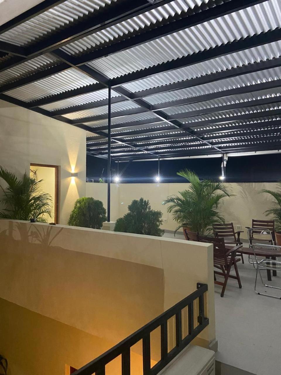 Apartamentos Casa Amarilla Granada Εξωτερικό φωτογραφία