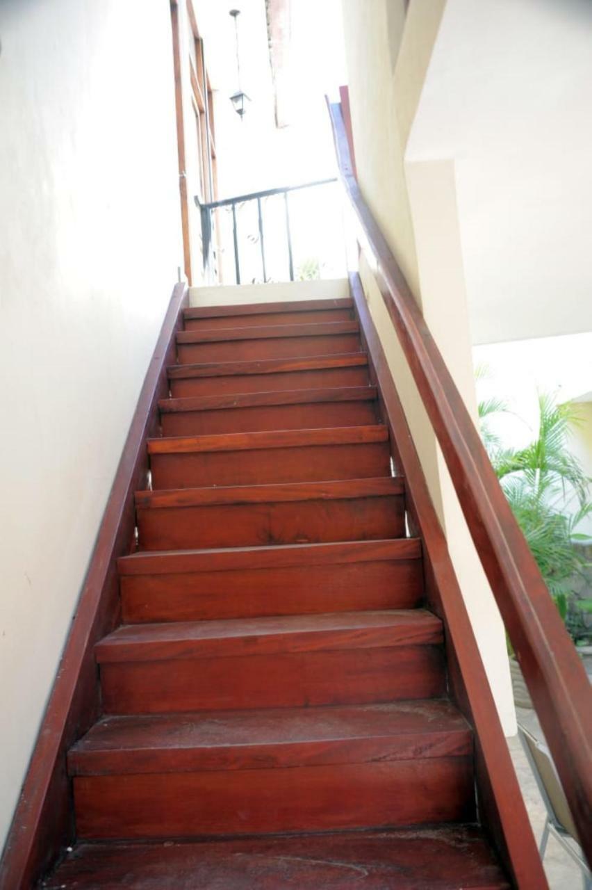 Apartamentos Casa Amarilla Granada Εξωτερικό φωτογραφία
