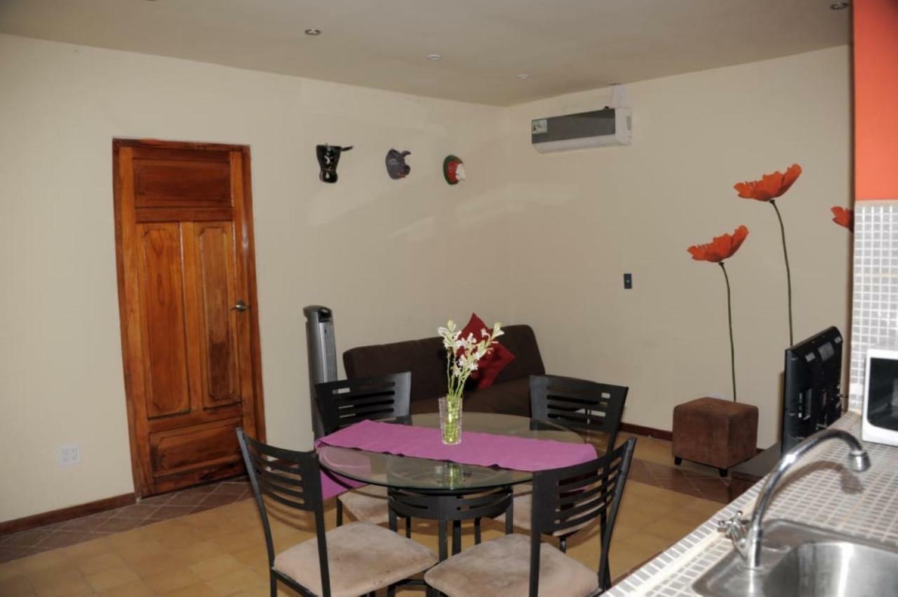 Apartamentos Casa Amarilla Granada Εξωτερικό φωτογραφία