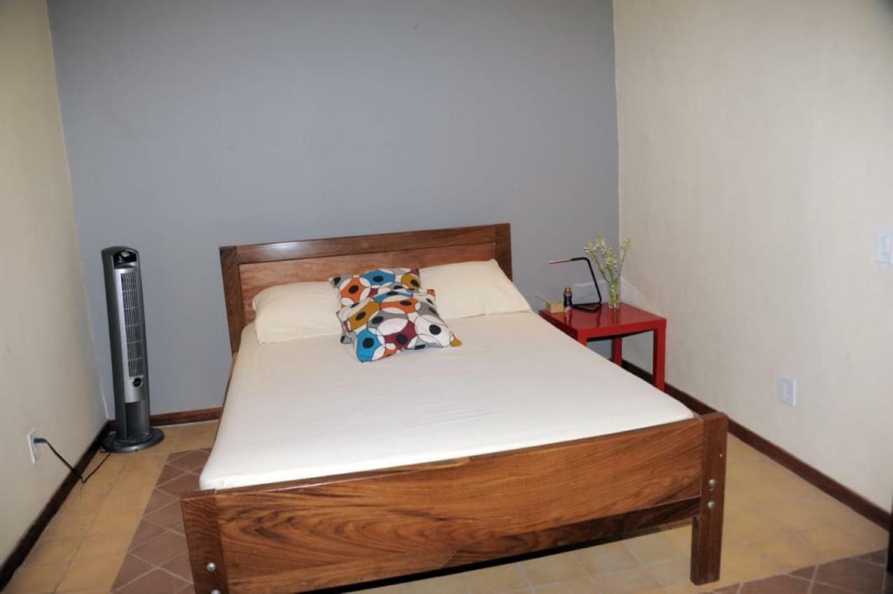 Apartamentos Casa Amarilla Granada Εξωτερικό φωτογραφία