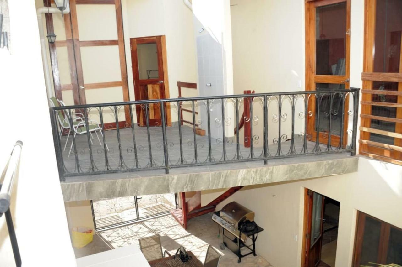 Apartamentos Casa Amarilla Granada Εξωτερικό φωτογραφία